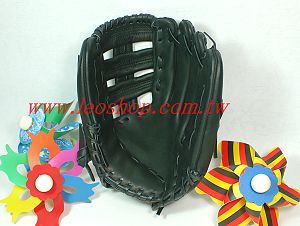 baseball gloves,More description