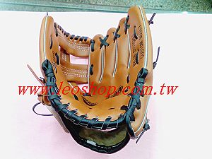 baseball glove,More description