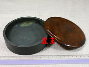 正品肇慶宋坑單打硯圓形端硯硯台硯海硯池,詳盡說明介紹