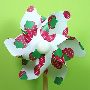 wind mill 15cm berry More description